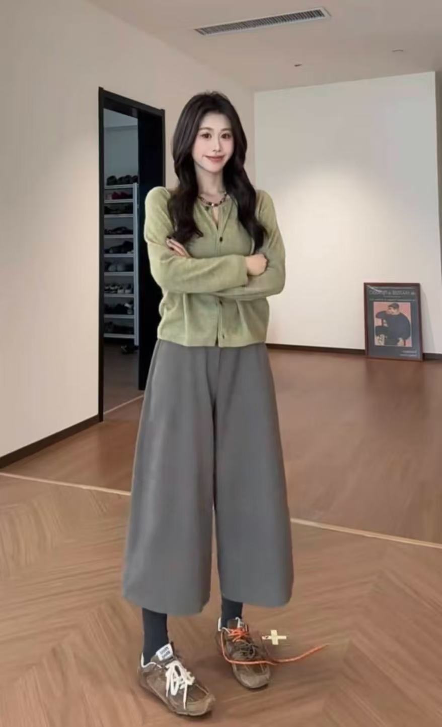 2025 Autumn New Relaxed Knit Sweater with Shawl and Cropped Wide-Leg Pants Three-Piece Set