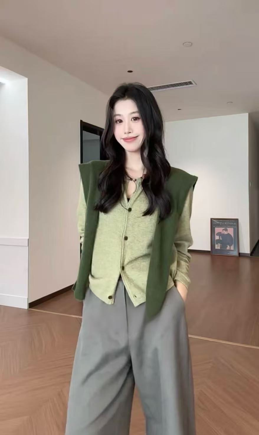 2025 Autumn New Relaxed Knit Sweater with Shawl and Cropped Wide-Leg Pants Three-Piece Set - Image 4