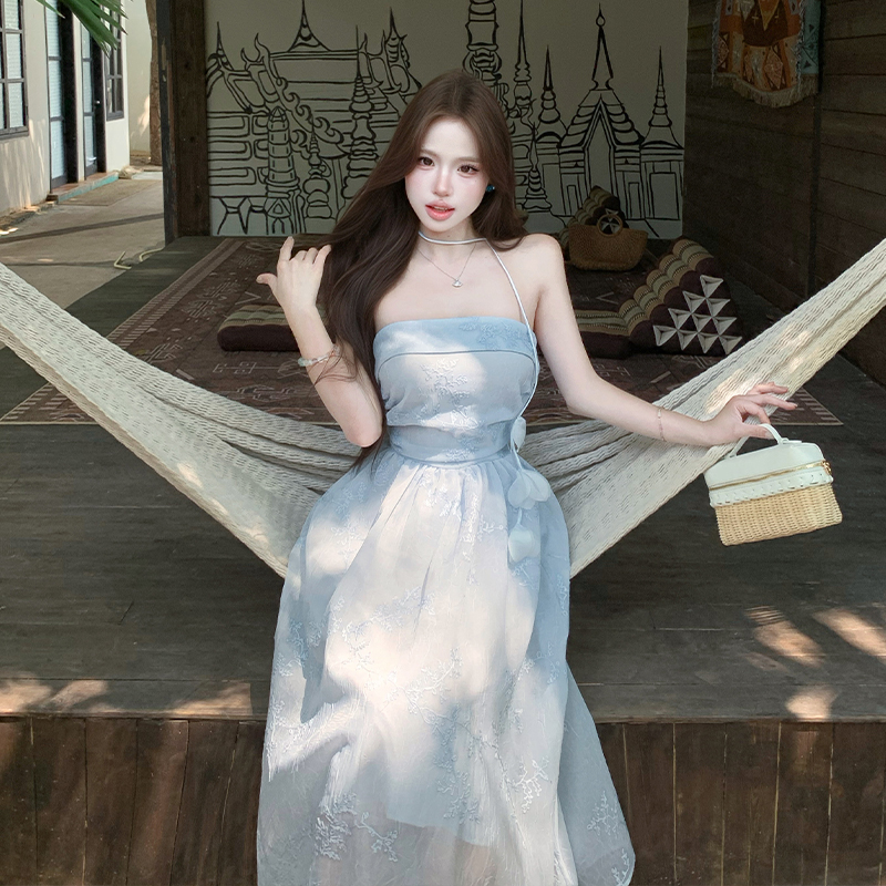 Elegant French Style Embroidered Strapless A-Line Midi Dress - Image 3