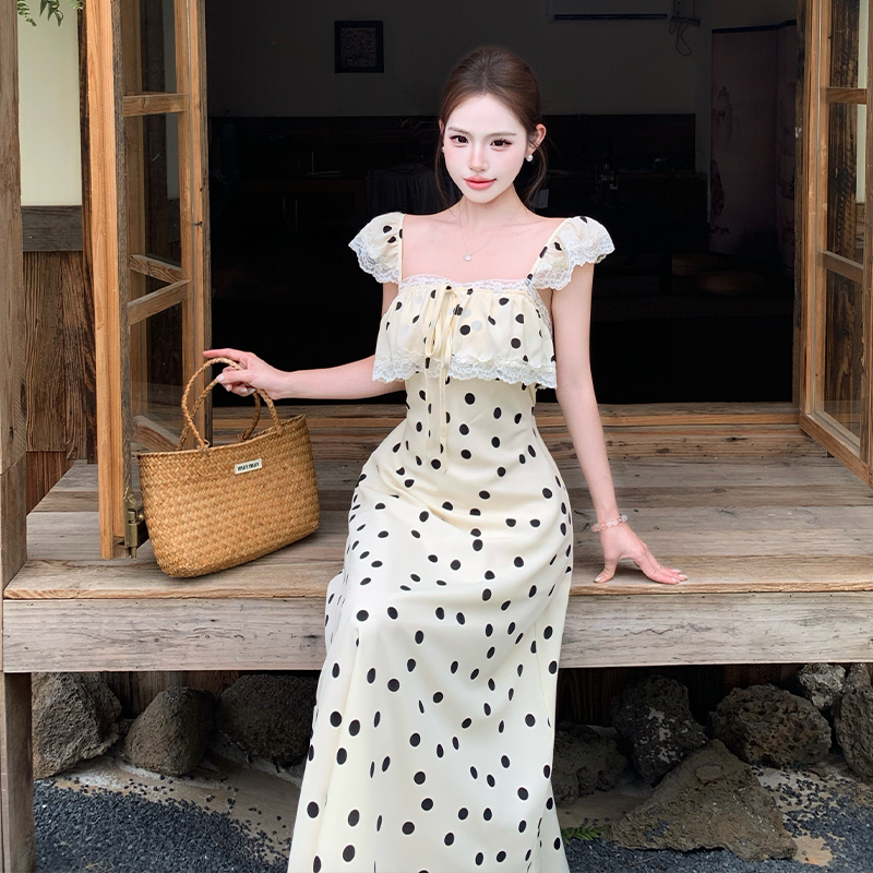 French Retro Polka Dot Sleeveless Cami Dress with Ruffle Sleeves Lace Panel Slimming Long Dress Summer - Image 3