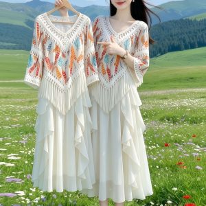 Off-White Tassel Ethnic Knit Sweater Women's Early Autumn 2026 V-Neck Beach Top